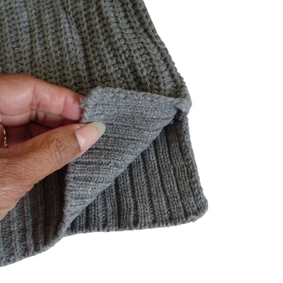 Time and Tru Grey Sweater Women Size M 8-10 Boat Neck Long Sleeve Button Accent - Picture 3 of 11